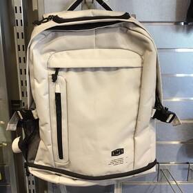 01005-021-01 100% Transit Backpack Warm Grey