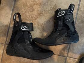 25shoet19-10-12 Alpinestars Tech 10 Inner Booties - Size 12