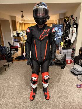 3153022-1030-48 Alpinestars Fusion 1-piece Suit 44 Us / Eu 54 Black/red