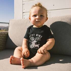 Bo-12oclock-12m Dbk 612461164476 12 Oftclock Onesie Black Month