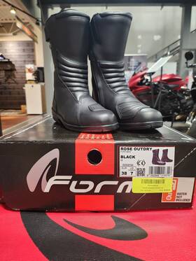 Fwrosbk38 Forma Womans Rose Outdry Boot Black Size Us 7/ Eur 38
