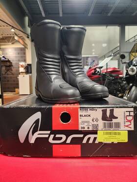 Fwrosbk39 Forma Womans Rose Outdry Boot Black Size Us 8/ Eur 39