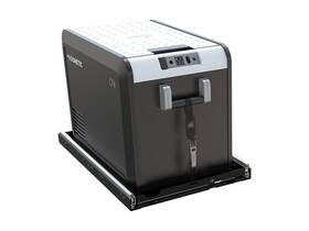 Frid098fs02 Front Runner Outfitters Dometic Cfx3 45 Cooler/freezer With Slide Out