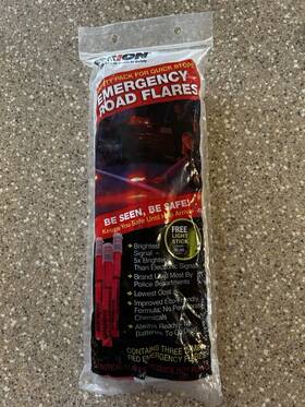 3153-12 Orion Safety New 15 Minute Road Flares 1 Pack Of 3