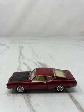 Playing Mantis 036881501756 1969 Ford Torino Talladega Johnny Lighting