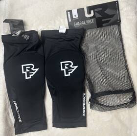 Rfab005005 Race Face Charge Knee Pad Black Stealth X-large Xl