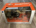 New Ray 1/18 Scale Kubota RTV-X1120D Hunting Set, SS-33253, Diecast Plastic, Nib. Fixed Price $40.00.