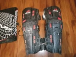 Evs RS8 Knee Braces - Motocross Dirt Bike Offroad Atv Used, Fair Condition. Fixed Price $195.00.