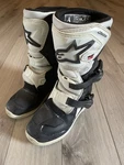 Alpinestars Tech Youth Kids Boots Size 13. Fixed Price $80.00.