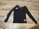 Nwt/vintage Harley Davidson Women Black Long Sleeve Knit W/ Arm Slits Size. Fixed Price $22.00.