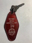 "victory Hotel" Motel Room Key Fob & Centerville Iowa #10 Rare. Fixed Price $29.99.