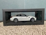 Bmw M6 Coupe 1:18 Miniature Alpine White 80 43 218 739. Fixed Price $200.00.