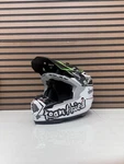 Wrapped 6D Helmets ATR-2 Delta Red / Grey Medium + Carrying Case. Fixed Price $400.00.